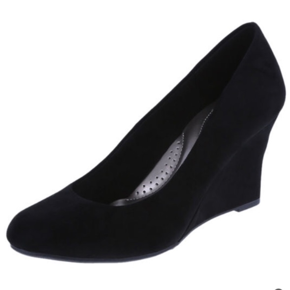 NWT Payless dexflex comfort wedge pump